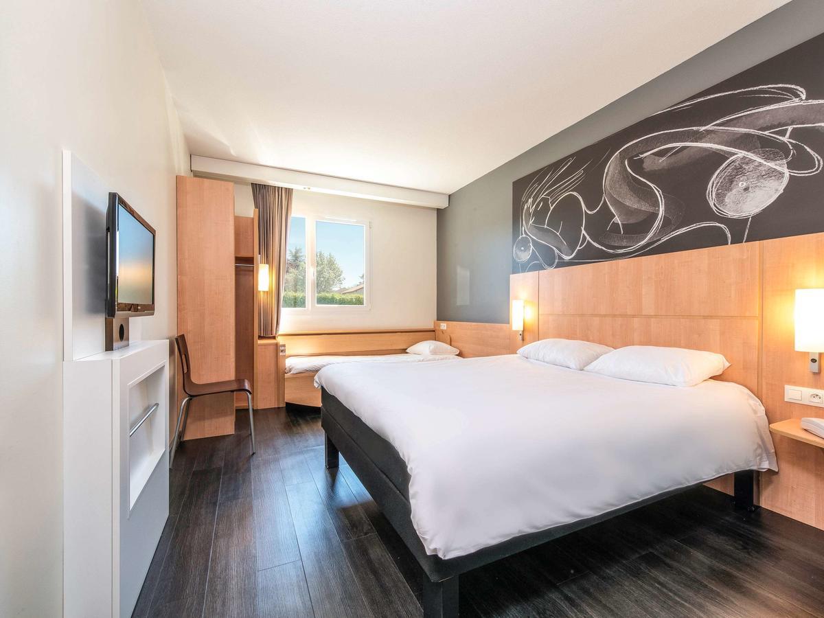 Ibis Issoire Ξενοδοχείο Εξωτερικό φωτογραφία